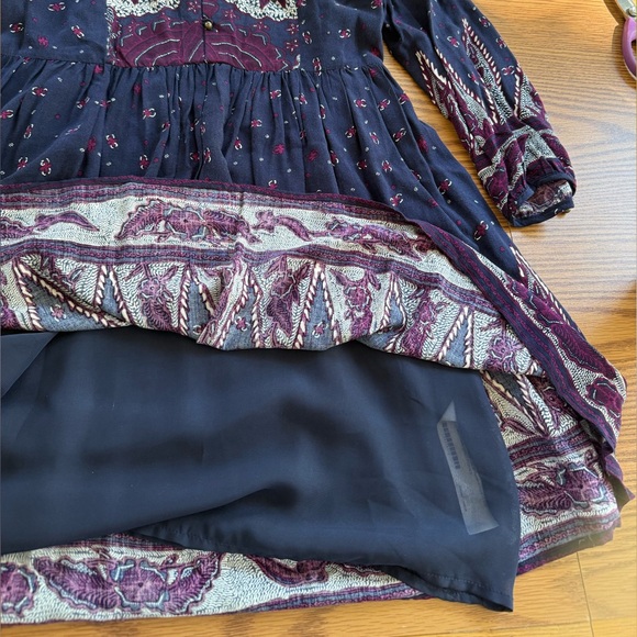 Forever 21 Floral Faux Embroidered Mini Dress Navy Blue & Maroon - Picture 2 of 9